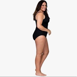 NWT 🍀 PLUS —-SIMON CHANG one piece tummy control black swimsuit  SZ 18D